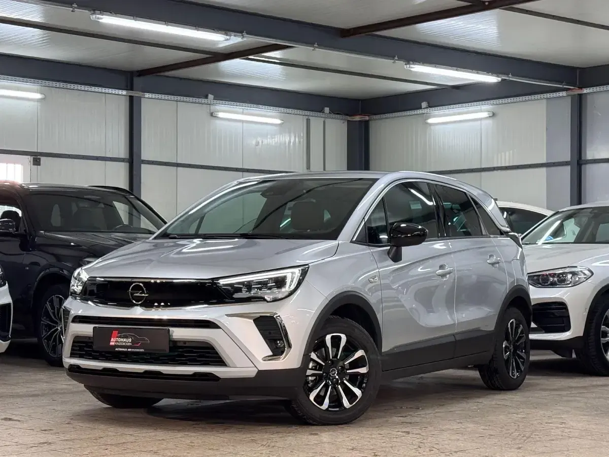 Gebraucht Opel Crossland Elegance 110 PS (80 kW) 2024 Grau SUV