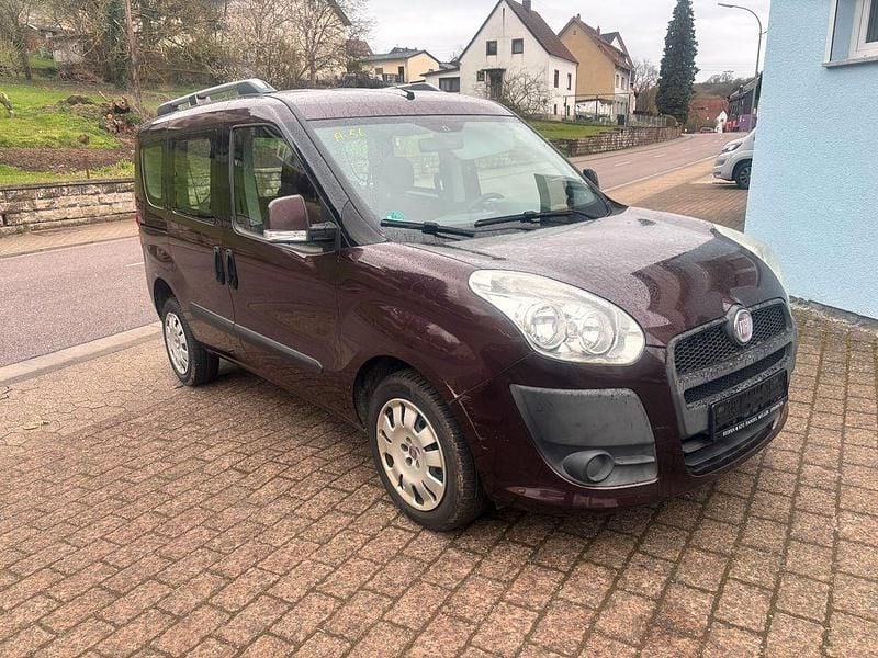 Gebraucht Fiat Doblò 95 PS (69 kW) 2010 Van / Kleinbus