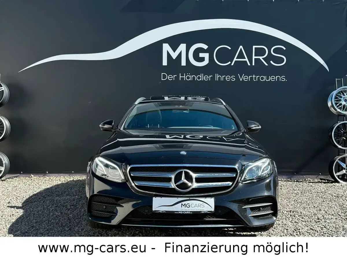 Używany Mercedes E220 AMG line 194 KM (142 kW) 2017 Czarny Kombi