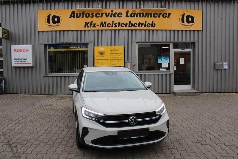 Gebraucht VW Taigo 95 PS (69 kW) 2023 Grau SUV