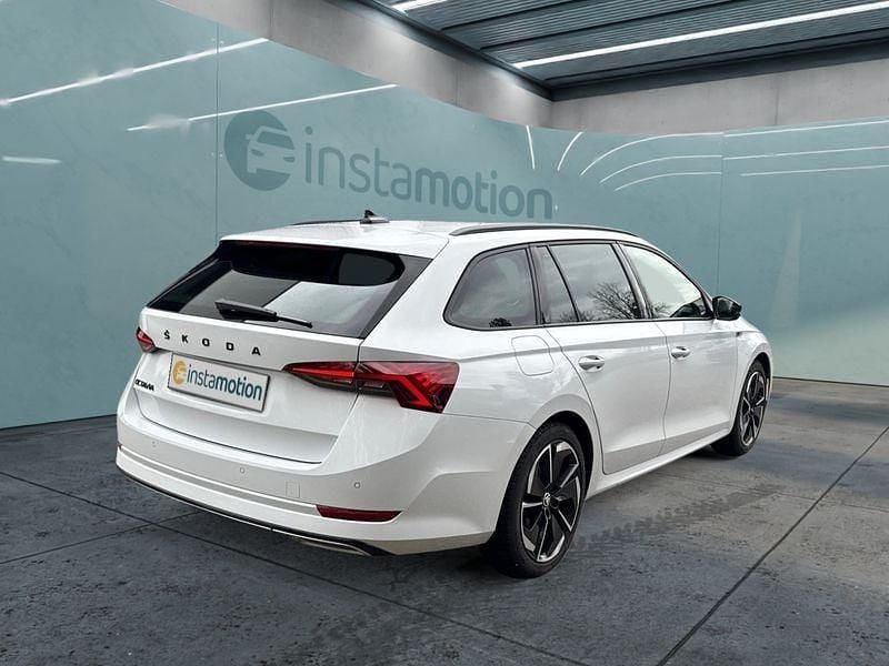 Weiß Gebraucht 2024 Skoda Octavia Kombi | 31.749 € (Guter Preis) - Bild 1/1