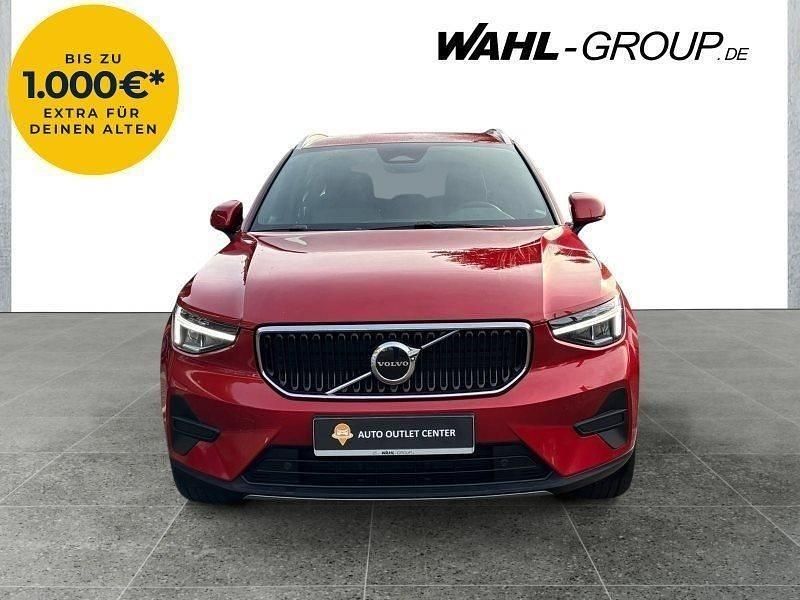 Gebraucht Volvo XC40 Core 163 PS (119 kW) 2024 Rot SUV
