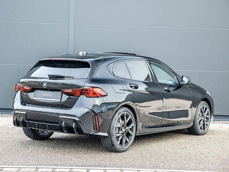Neu BMW 123 Performance 218 PS (160 kW) 2026 Schwarz Kleinwagen