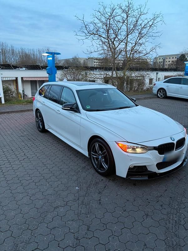 Gebraucht BMW 318 150 PS (110 kW) 2015 Weiß Kombi