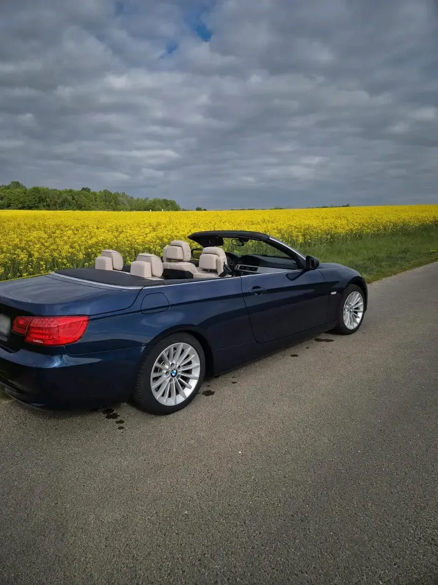 Używany BMW 325 Cabriolet 204 KM (150 kW) 2012 Niebieski Kabriolet