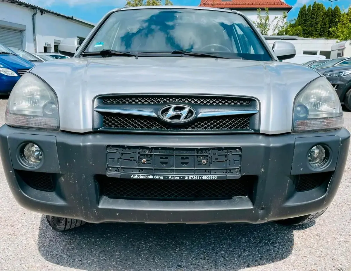 Gebraucht Hyundai Tucson 136 PS (100 kW) 2010 Silber SUV