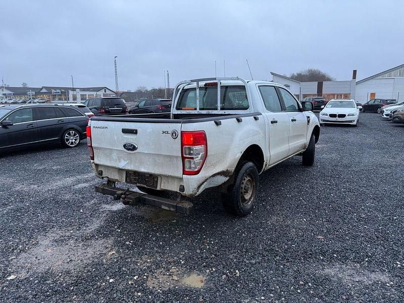 Gebraucht Ford Ranger XL 160 PS (117 kW) 2016 Weiß Pickup
