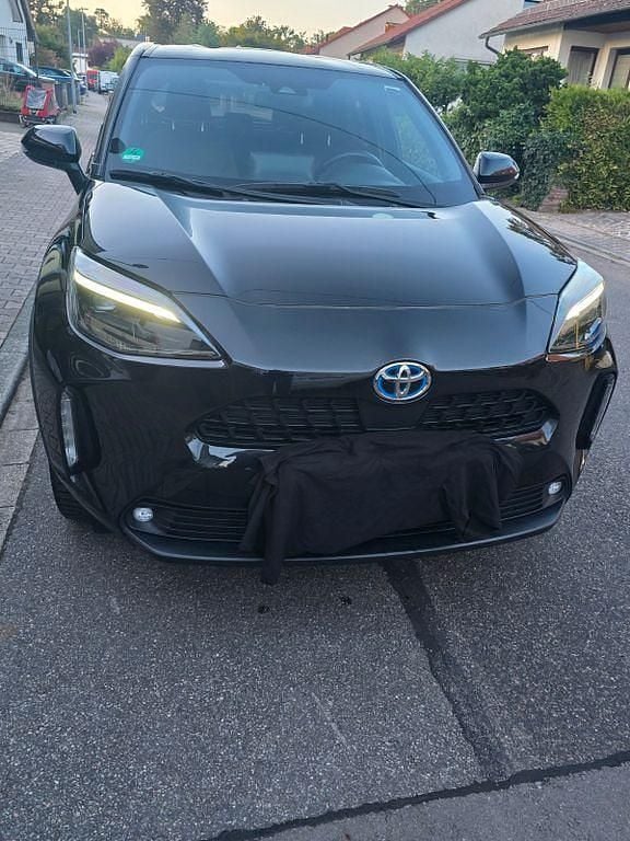 Schwarz Gebraucht 2023 Toyota Yaris Cross Comfort SUV | 22.555 € (Guter Preis) - Bild 1/4