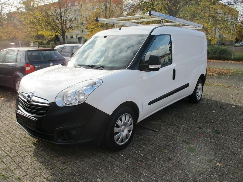 Weiß Gebraucht 2017 Opel Combo Van / Kleinbus | 7.900 € (Etwas zu teuer) - Bild 1/4