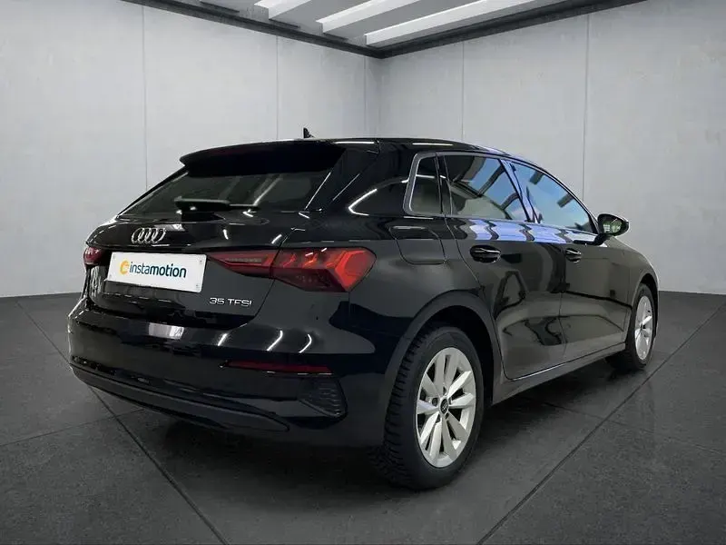 Gebraucht Audi A3 Sportback 150 PS (110 kW) 2024 Schwarz Kleinwagen