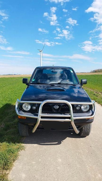 Gebraucht Nissan Terrano 116 PS (85 kW) 1997 Schwarz SUV
