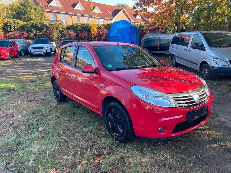 Rot Gebraucht 2008 Dacia Sandero Kleinwagen | 1.000 € (Superpreis) - Bild 1/4