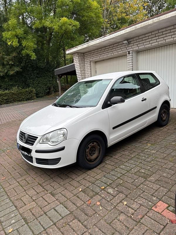 Weiß Gebraucht 2009 VW Polo Kleinwagen | 3.500 € (Fairer Preis) - Bild 1/4