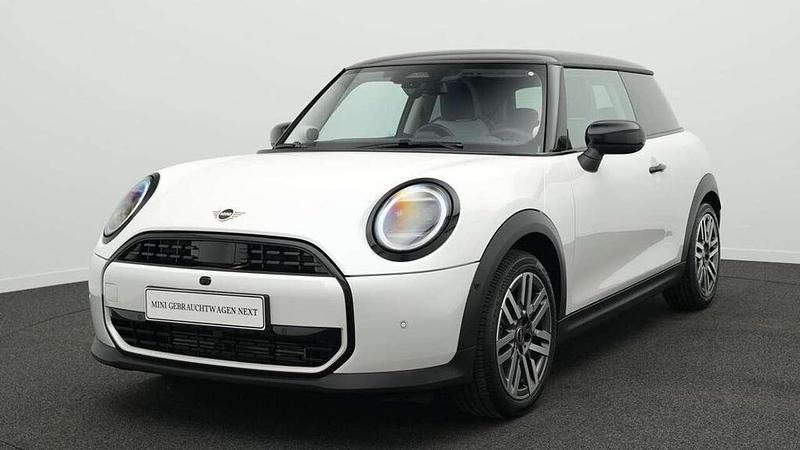 Gebraucht Mini Cooper Classic 156 PS (114 kW) 2024 Weiß Kleinwagen