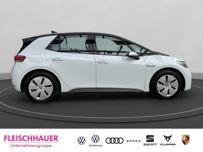 Gebraucht VW ID.3 Pro 106 kW (145 PS) 2022 Weiss Kleinwagen