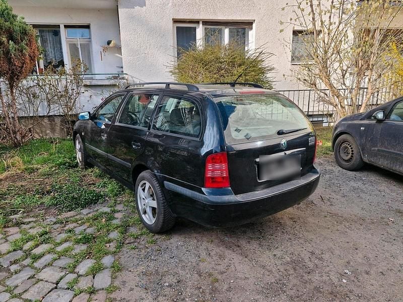Gebraucht Skoda Octavia 105 PS (77 kW) 2007 Schwarz Kombi