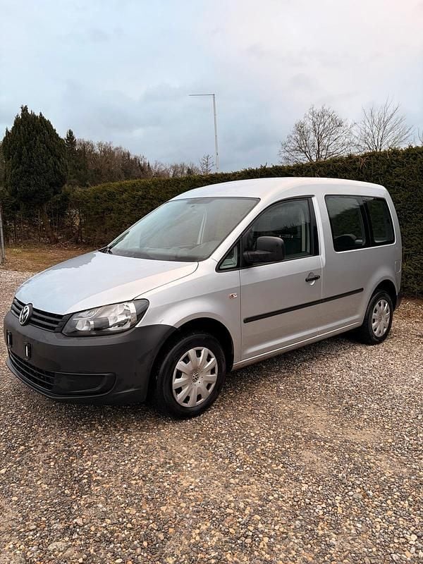 Usado VW Caddy 109 HP (80 kW) 2010 Prateado Monovolume