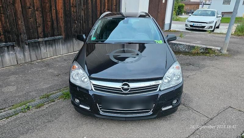 Gebraucht Opel Astra 100 PS (73 kW) 2007 Schwarz Kombi