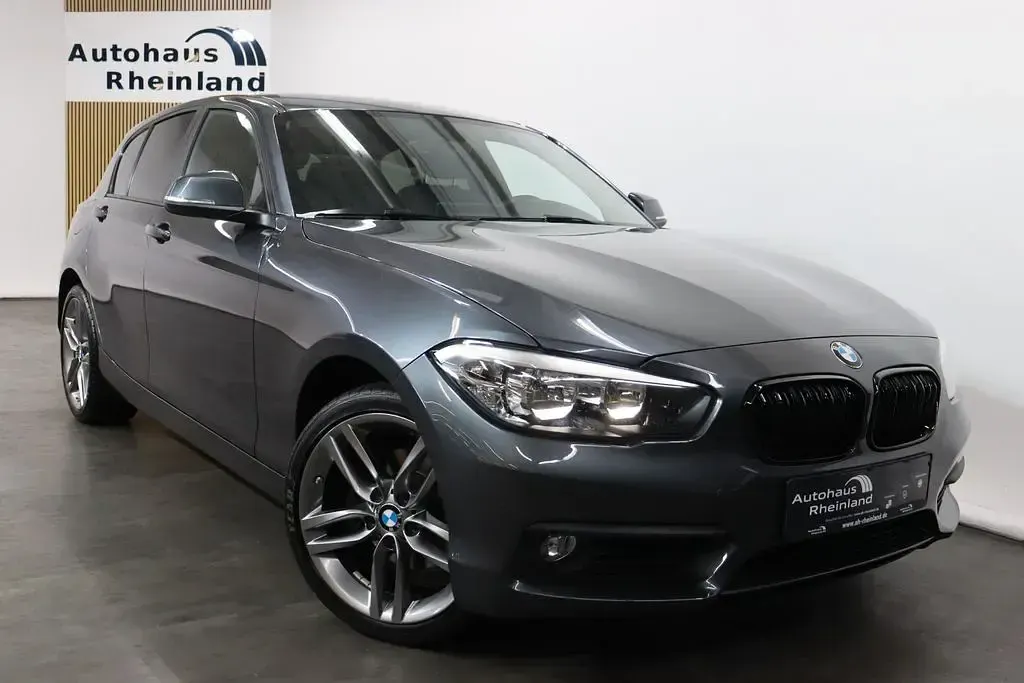 Gebraucht BMW 120 Advantage 177 PS (130 kW) 2015 Grau Kleinwagen