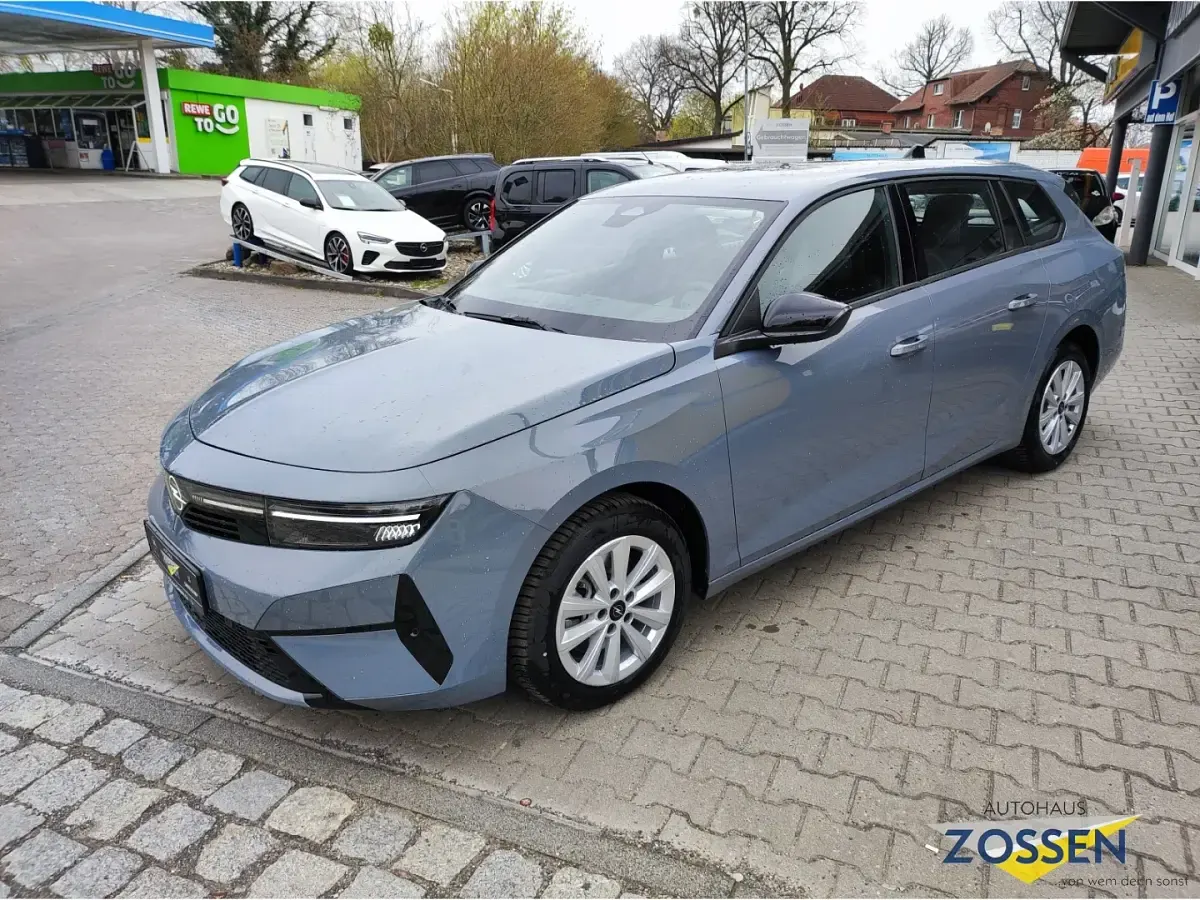 Gebraucht Opel Astra Edition 131 PS (96 kW) 2026 Grau Kombi