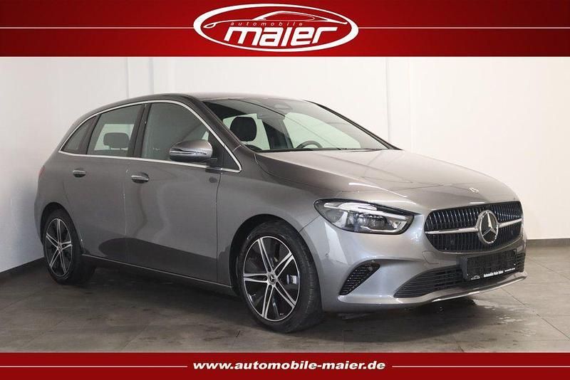Mountaingrau met. Gebraucht 2025 Mercedes B200 Progressive Van / Kleinbus | 31.900 € (Fairer Preis) - Bild 1/4