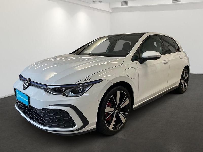 Gebraucht VW Golf VIII GTE 245 PS (180 kW) 2021 Weiß Limousine