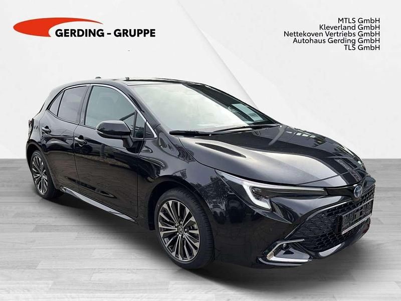 Gebraucht Toyota Corolla Team 140 PS (102 kW) 2023 Mysticschwarz mica Limousine