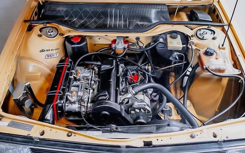 Second-hand Audi 100 101 CP (74 kW) 1977 Bej Berlinǎ