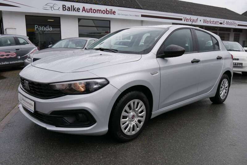 Maestro grau metallic Gebraucht 2021 Fiat Tipo Limousine | 12.490 € (Fairer Preis) - Bild 1/4