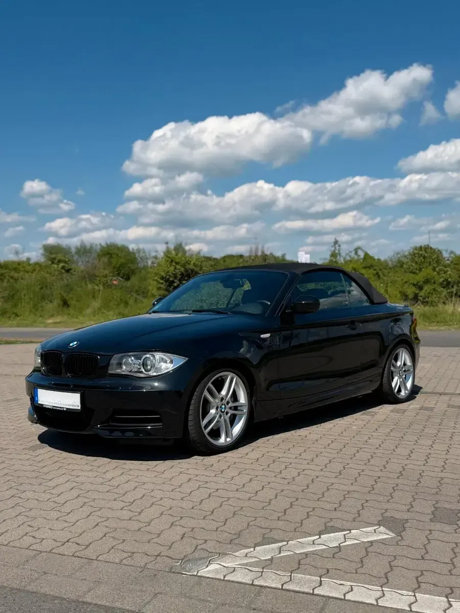 Gebraucht BMW 135 Cabriolet Advantage 306 PS (225 kW) 2009 Schwarz Cabrio
