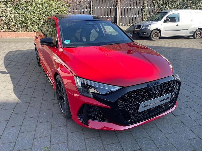 Neu Audi RS3 Sport 400 PS (294 kW) 2025 Weiß Limousine