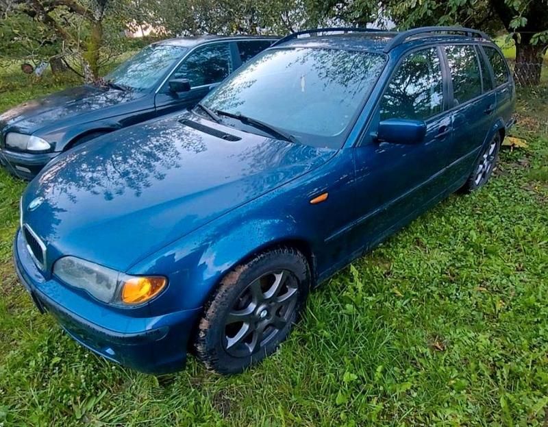 Gebraucht BMW 318 140 PS (102 kW) 2005 Blau Kombi