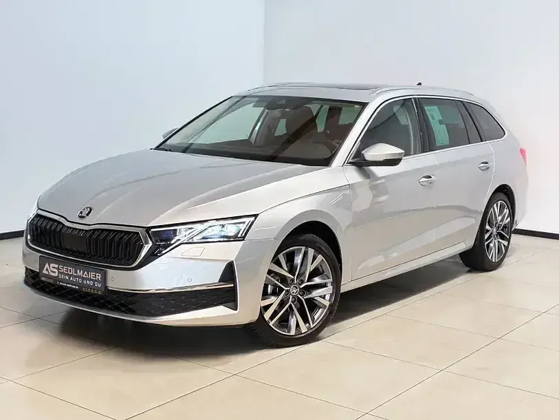 Gebraucht Skoda Octavia Selection 150 PS (110 kW) 2024 Brillantsilber Kombi
