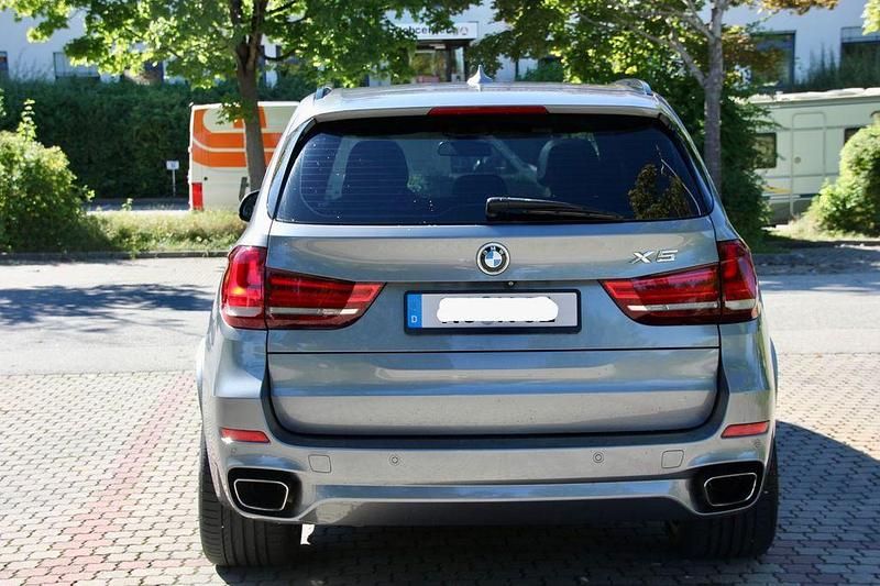 Gebraucht BMW X5 M Sport 313 PS (230 kW) 2015 Grau SUV