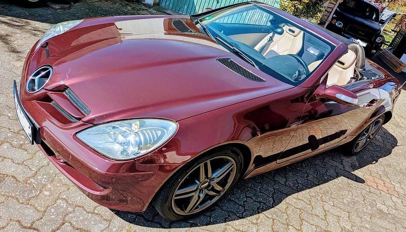 Rot Gebraucht 2005 Mercedes SLK350 Cabrio | 6.500 € (Guter Preis) - Bild 1/4