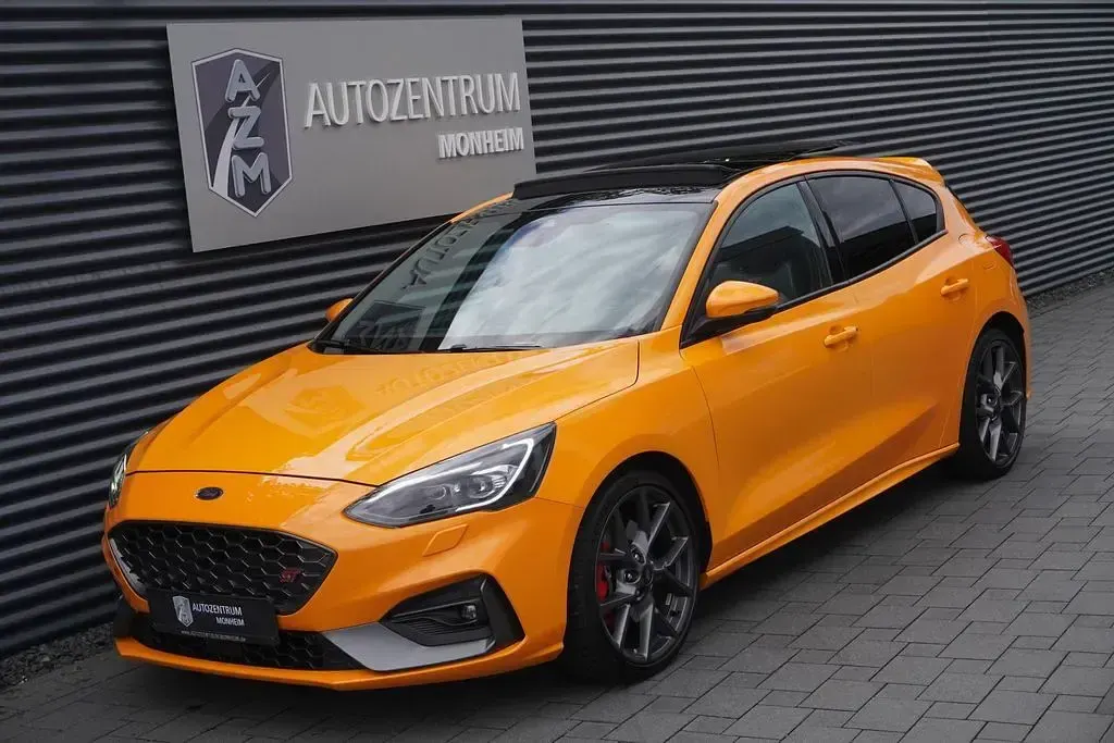 Gebraucht Ford Focus ST 280 PS (205 kW) 2019 Sonderlackierung tropicalorange metallic Limousine