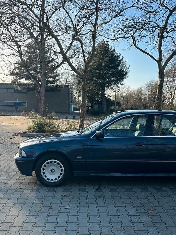 Gebraucht BMW 520 170 PS (125 kW) 2001 Limousine