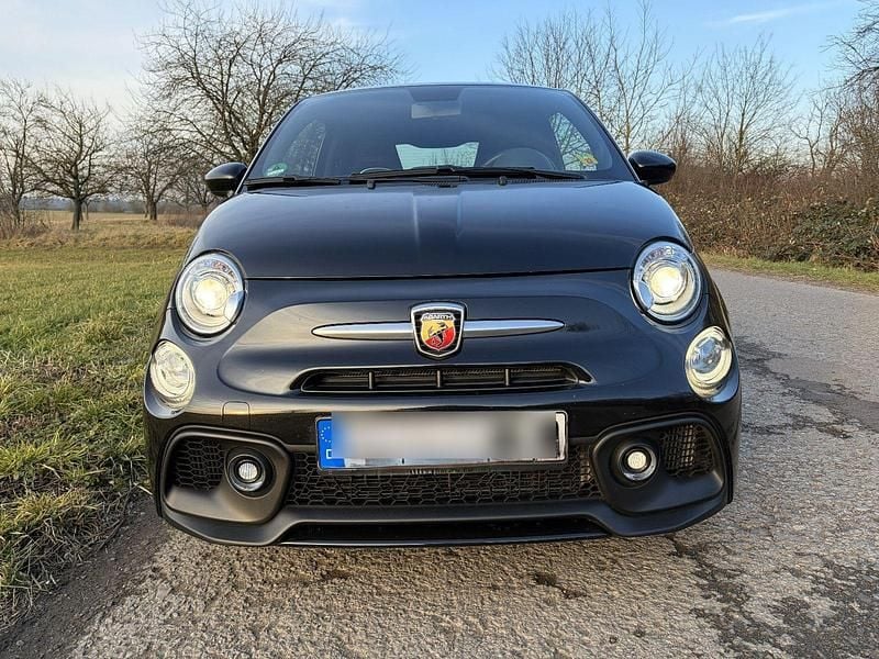 Schwarz Gebraucht 2023 Abarth 595 Coupé | 22.750 € (Fairer Preis) - Bild 1/4