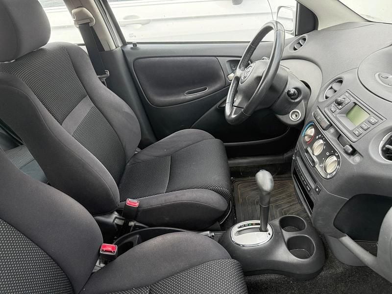 Silber Gebraucht 2006 Toyota Yaris Kleinwagen | 3.999 € (Guter Preis) - Bild 1/4