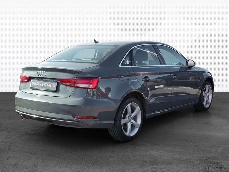 Gebraucht Audi A3 Design 116 PS (85 kW) 2018 Grau Limousine