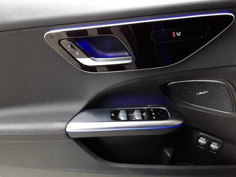 Gebraucht Mercedes C300e Avantgarde 204 PS (150 kW) 2023 Spektralblau metallic Kombi