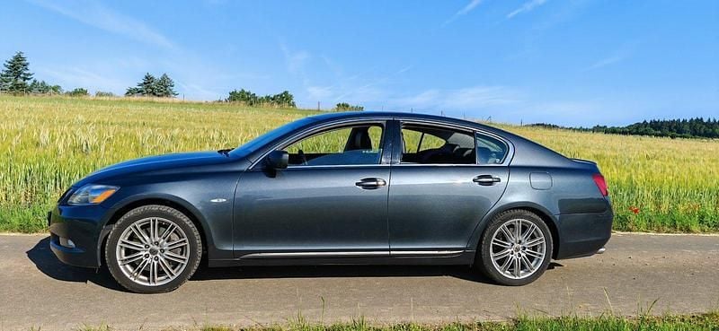 Grau Gebraucht 2006 Lexus GS450H President Line Limousine | 8.995 € - Bild 1/4