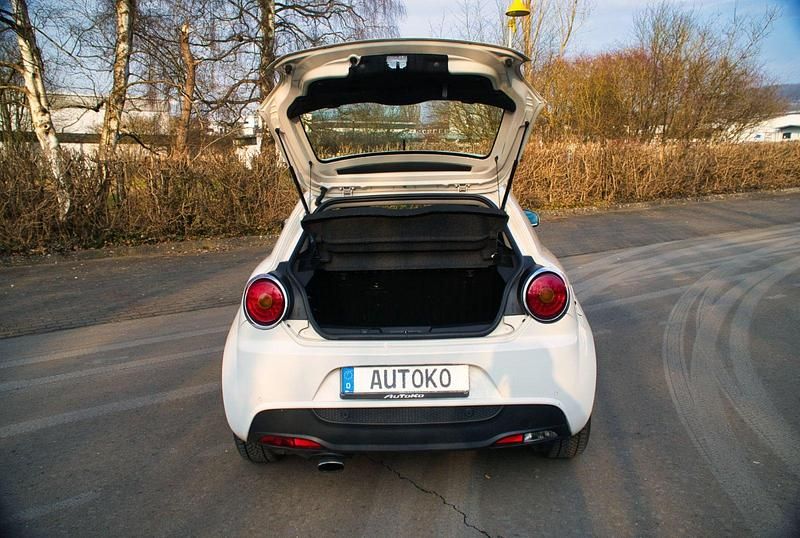 Gebraucht Alfa Romeo MiTo 78 PS (57 kW) 2009 Weiß Kleinwagen