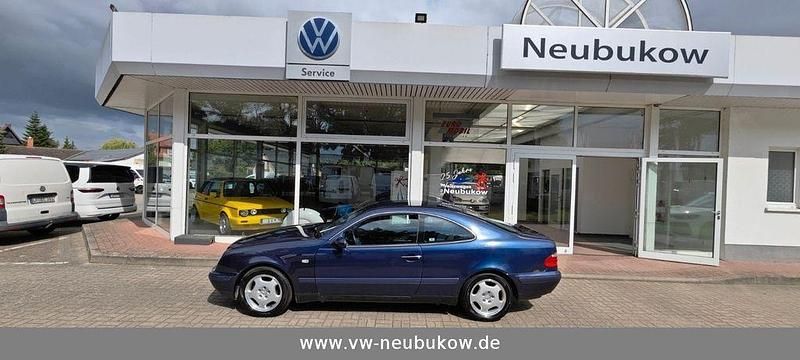 Blau Gebraucht 1998 Mercedes CLK200 Elegance Coupé | 3.200 € (Guter Preis) - Bild 1/4