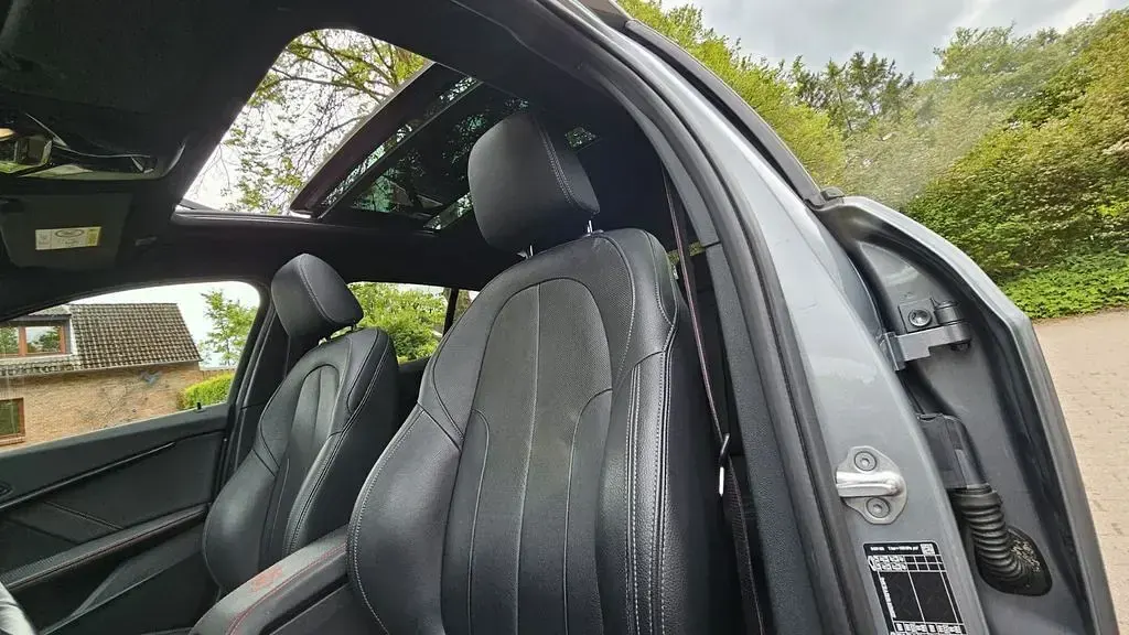 Gebraucht BMW 128 Sport Line 265 PS (194 kW) 2024 Silber Limousine