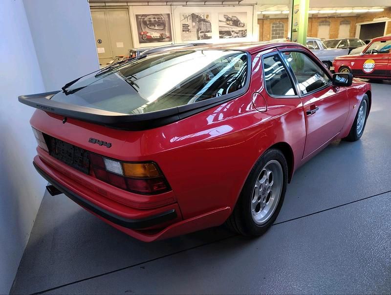 Gebraucht Porsche 944 150 PS (110 kW) 1986 Rot Coupé