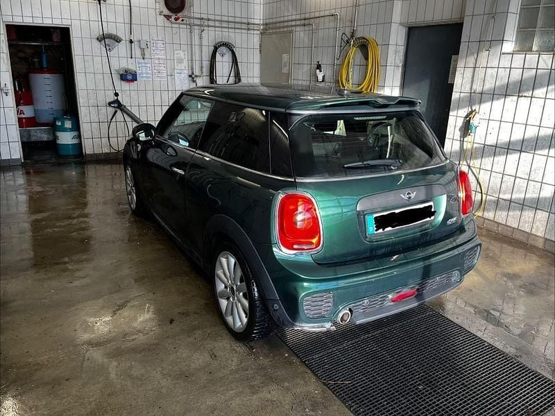 Gebraucht Mini John Cooper Works 102 PS (75 kW) 2018 Grün Kleinwagen