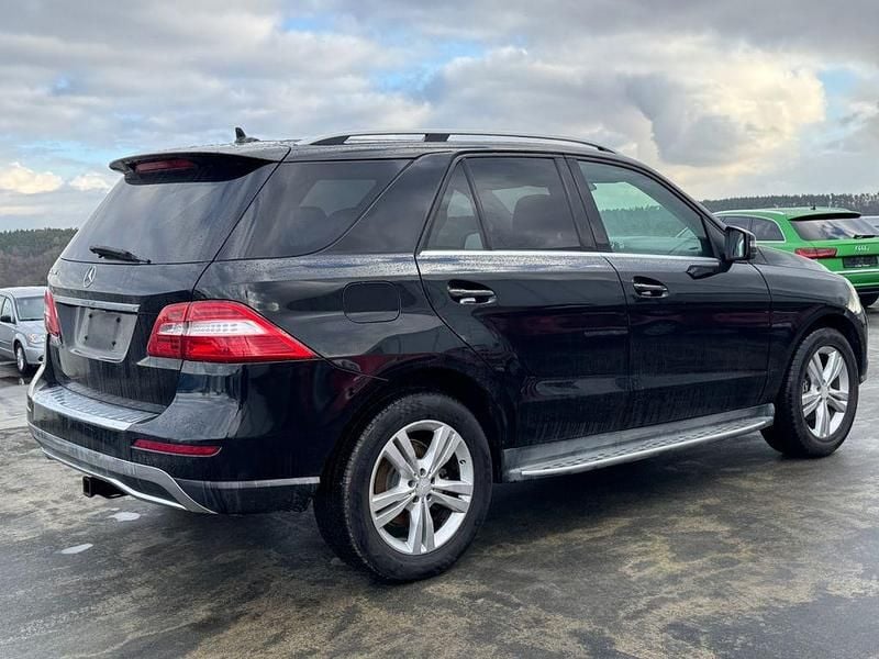 Gebraucht Mercedes ML350 306 PS (225 kW) 2013 Schwarz SUV