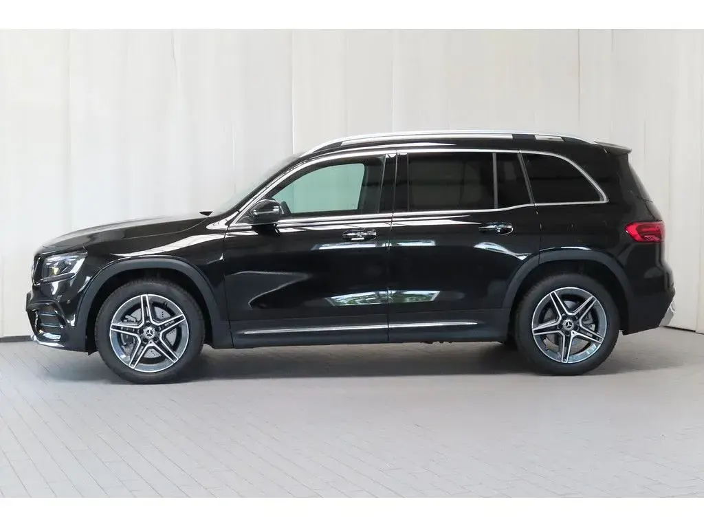 Gebraucht Mercedes GLB220 AMG line 190 PS (139 kW) 2025 Kosmosschwarz SUV