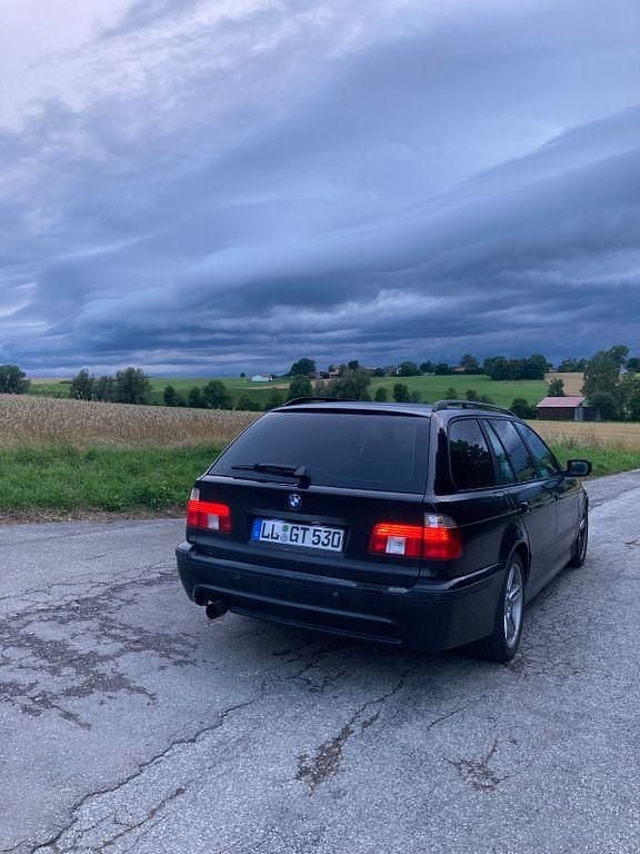 Gebraucht BMW 530 Performance 231 PS (169 kW) 2002 Schwarz Kombi